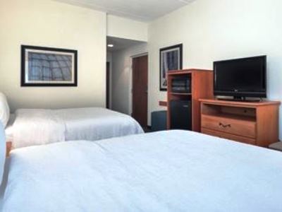 Hampton Morehead 3*